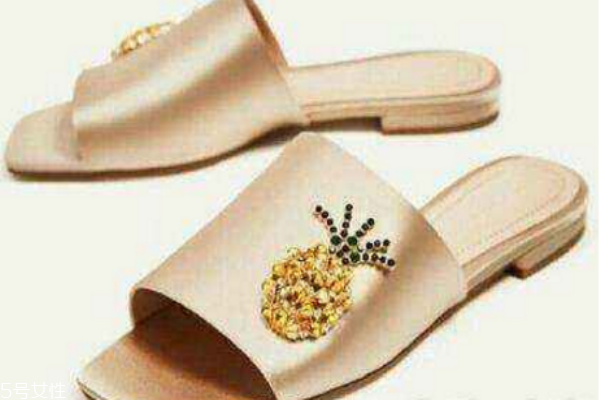 今年最流行鞋子女鞋,今年流行什么鞋女