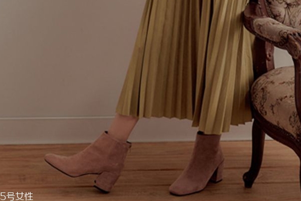 腿短穿什么短靴显腿长,短靴多长显腿长