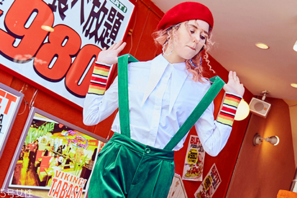 衬衣上的血迹怎么洗涤,衬衣有血渍怎么洗干净 衬衣上的血迹怎么洗涤,衬衣有血渍怎么洗干净