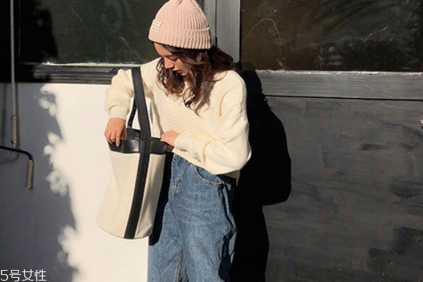 针织衫染色了怎么洗都去不掉,针织衣服染色了用什么可以洗掉