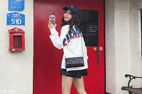 长袖t恤怎么叠,长袖T恤怎么叠穿 长袖t恤怎么叠,长袖T恤怎么叠穿