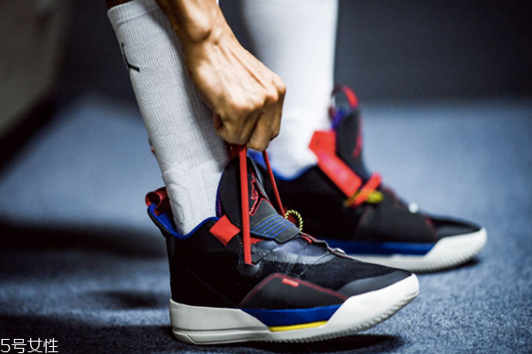 aj33怎么穿进去,aj33怎么穿