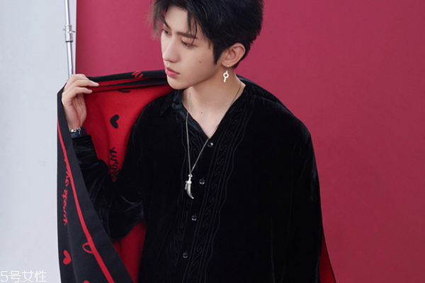 ozlana围巾价格,兰诺围巾什么价位?