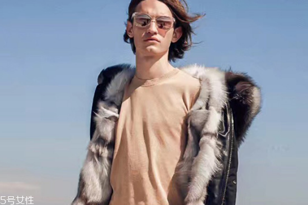 ozlana皮草大衣建议买么,ozlana皮草尺码表对照 ozlana皮草大衣建议买么,ozlana皮草尺码表对照