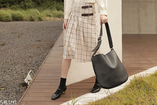 皮包可以晒吗,皮包能晒吗