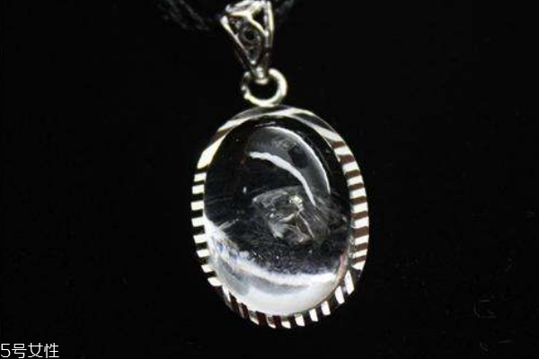 水胆水晶有什么功能,水晶里的水胆是怎么形成的