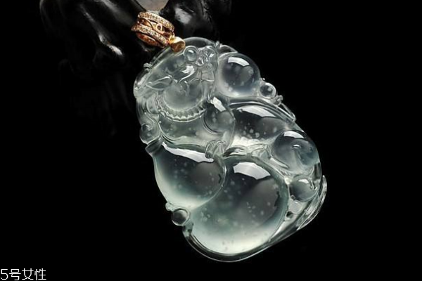 晴水翡翠属于什么档次,冰晴翡翠是属于什么档次