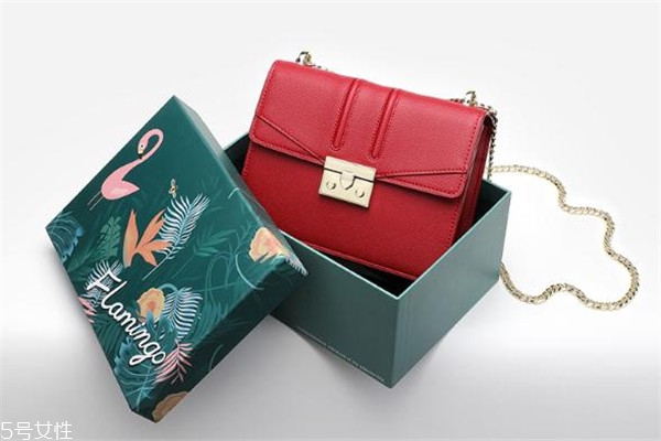 小ck酒神包专柜价格是好多,小ck酒神包专柜多少钱