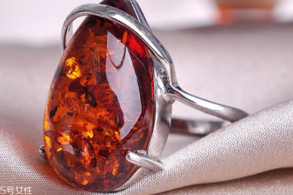 玛瑙有没有收藏价值,火山玛瑙有收藏价值吗?