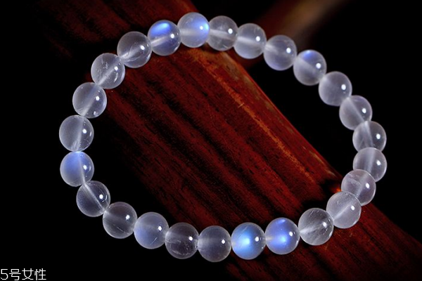 夜光石有什么用,灰月光石的功效和作用