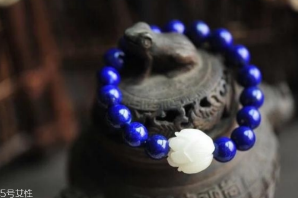 青金石佩戴禁忌 青金石适合什么人佩戴,青金石适合什么样的人戴