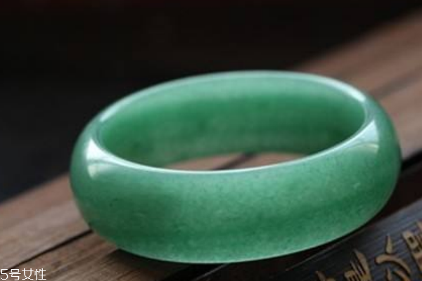 东陵玉的产地在什么地方,东陵玉产地是哪里? 东陵玉的产地在什么地方,东陵玉产地是哪里?