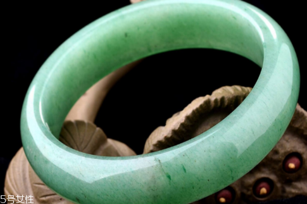 东陵玉手镯一般多少钱,东陵石手镯价格 东陵玉手镯一般多少钱,东陵石手镯价格