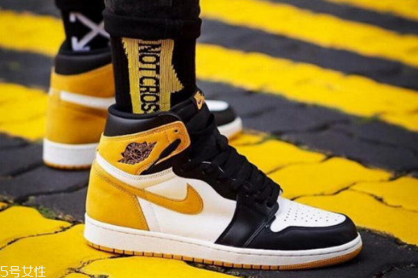 aj1搭配什么袜子,aj1搭配什么袜子好看