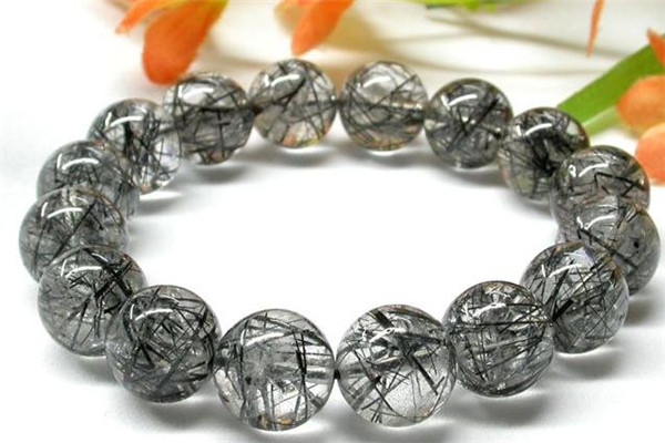 黑发晶的功效和作用佩戴禁忌,金发晶的作用和功效