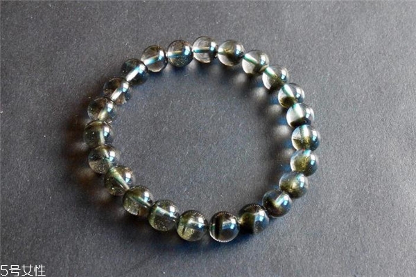 绿幽灵水晶真假辨别方法(大全),绿幽灵水晶真假分辨