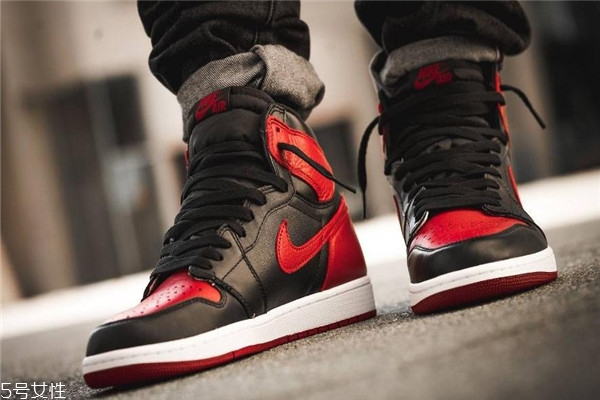 aj1禁穿和黑红的区别,aj1禁穿和黑红有区别吗