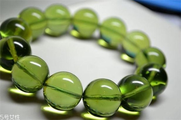 绿珀值钱吗,绿珀多少钱一克