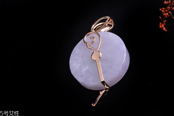 紫罗兰翡翠的价值功效和作用,紫罗兰翡翠有什么功效