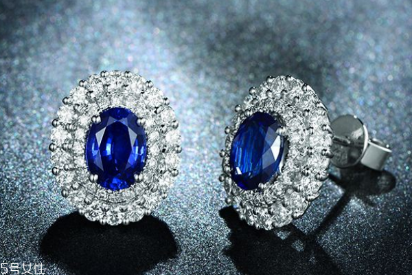 斯里兰卡皇家蓝宝石多少钱一克拉,斯里兰卡蓝宝石价格 斯里兰卡皇家蓝宝石多少钱一克拉,斯里兰卡蓝宝石价格