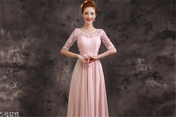 冬天结婚伴娘穿什么衣服合适,冬天结婚伴娘穿什么鞋