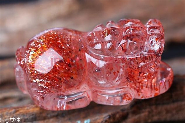 草莓晶可以戴着睡觉吗?,草莓晶能带着睡觉吗