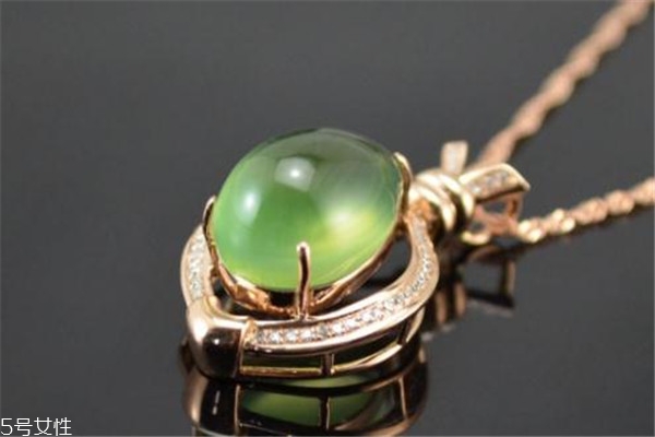 葡萄石的功效和作用寓意,葡萄石的功效和作用佩戴禁忌