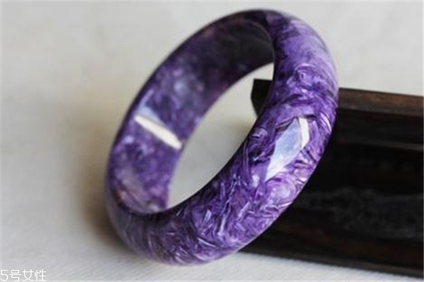 紫龙晶的功效和作用和舒俱来的区别,紫龙晶的功效和作用佩戴禁忌