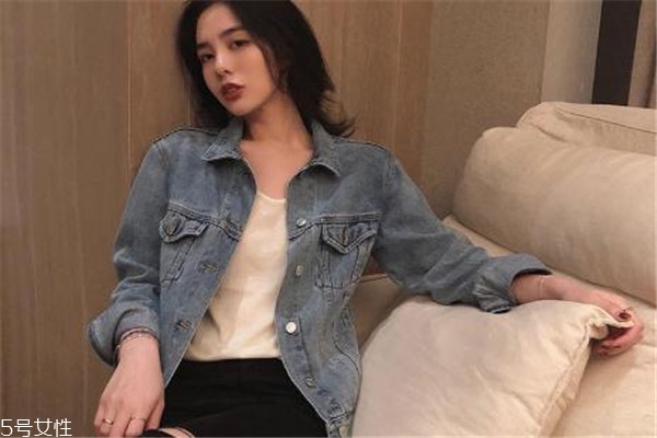 牛仔外套搭配什么裤子好看,gucci牛仔外套