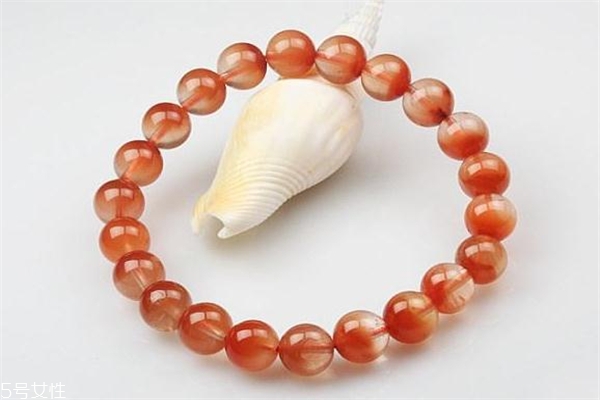 什么样的红兔毛水晶好,红兔毛水晶越红越好吗 什么样的红兔毛水晶好,红兔毛水晶越红越好吗