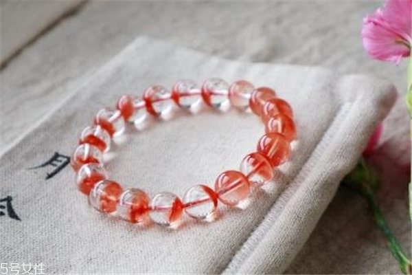 红兔毛水晶怎么看真假,红兔毛水晶真假对比