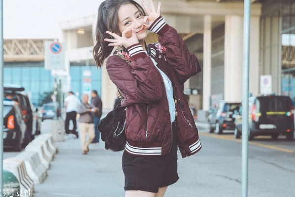 单肩和斜挎包什么区别,挎包和单肩包的区别