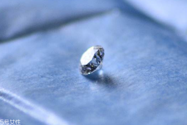 南非钻石多少钱一克拉,南非黄钻多少钱一克拉