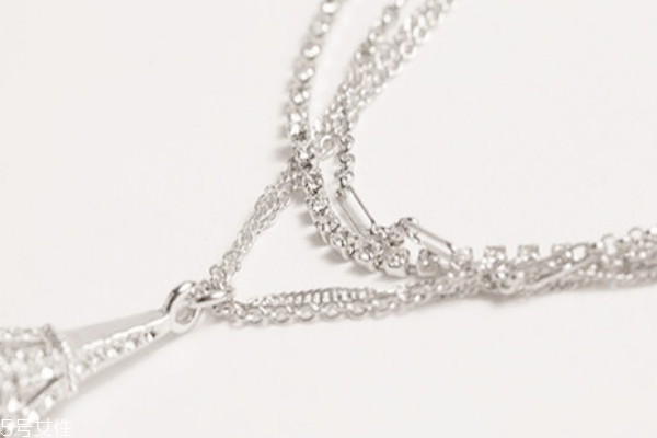 银项链可以用酒精清洗吗,银首饰可以用酒精消毒吗 银项链可以用酒精清洗吗,银首饰可以用酒精消毒吗