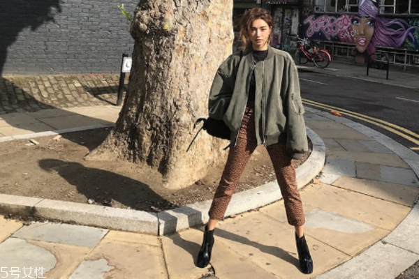 卫衣oversize,oversized卫衣怎么搭配外套