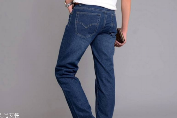 牛仔裤是不是越穿越松,牛仔裤会越穿越宽松吗