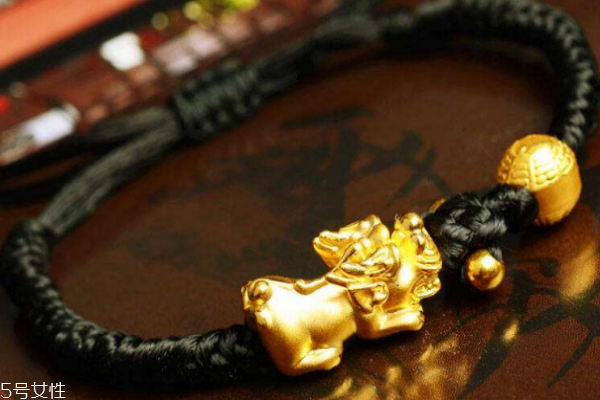 金貔貅手链的佩戴方法男,黄金貔貅手链怎么戴是正确的
