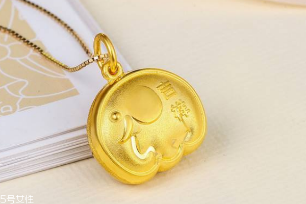 大象吊坠寓意是什么意思,大象挂坠象征着什么