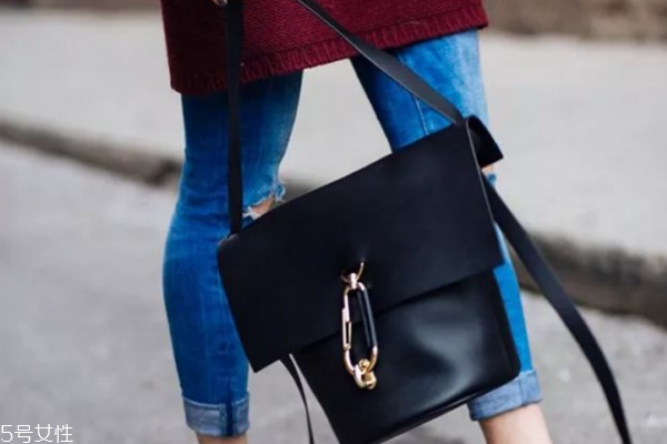 zac包包官网,zac posen国内有专柜吗