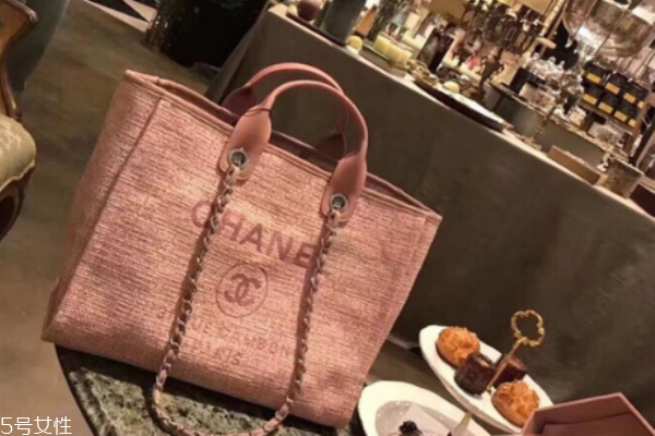 香奈儿沙滩包正品辨别,辨别香奈儿包包真假
