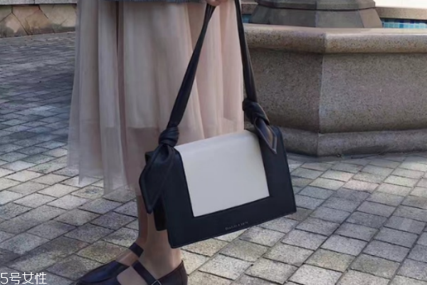 小ck耳朵包怎么清洗,小ck白色包包脏了怎么清洗 小ck耳朵包怎么清洗,小ck白色包包脏了怎么清洗