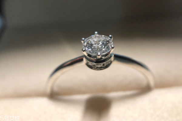 周生生钻戒可以换款吗,周生生钻戒置换怎么换 周生生钻戒可以换款吗,周生生钻戒置换怎么换