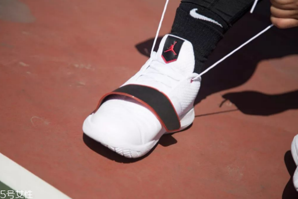 保罗11代测评,保罗11代测评虎扑