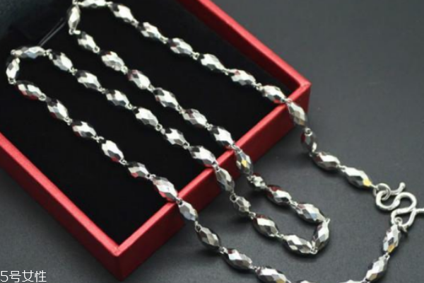 一般铂金项链多少克,铂金项链一般多少克合适