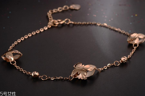 18k金能不能沾水,金手链能不能沾水