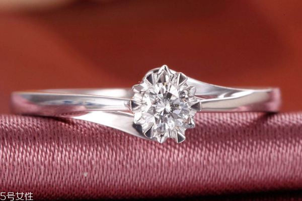 铂金戒指发黄怎么清洗更亮,铂金戒指变黄怎么清洗