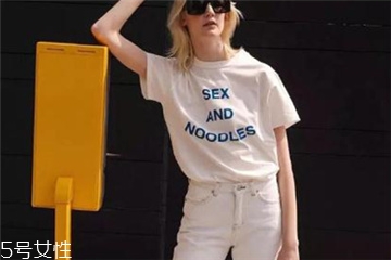 秋冬短袖t恤怎么搭配,长袖t恤怎么搭配