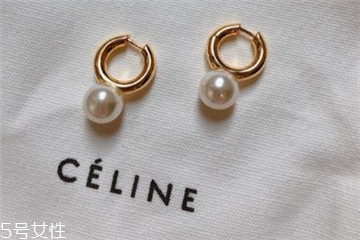 珍珠耳钉适合什么人戴,珍珠项链适合什么人戴 珍珠耳钉适合什么人戴,珍珠项链适合什么人戴