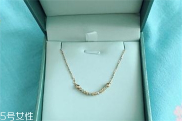 彩金项链可以带着洗澡吗?,彩金项链洗澡的时候用摘下来不