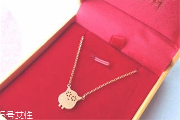 彩金项链好还是黄金好?相比价格怎么样?,彩金项链好还是黄金好?